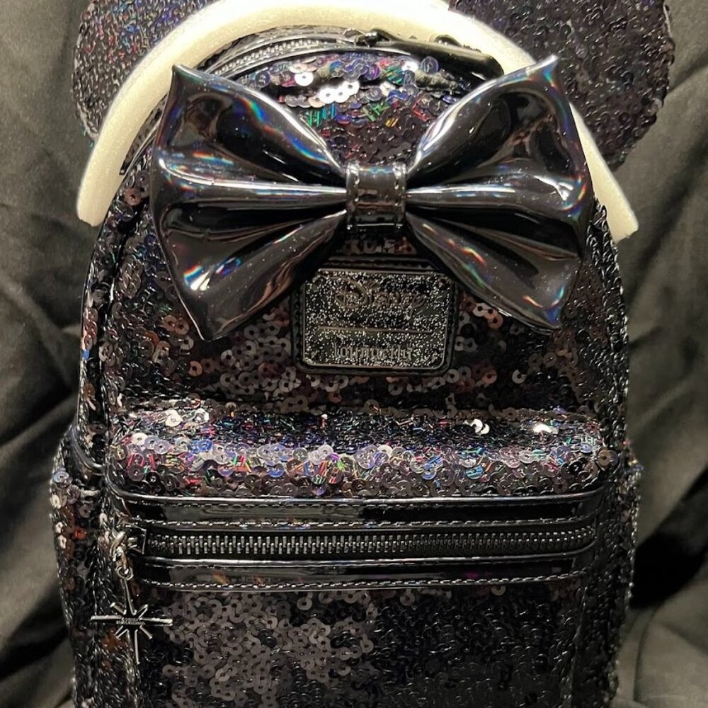 Loungefly X LASR Disney CELESTIAL DREAMS Holographic Minnie Mini Backpack